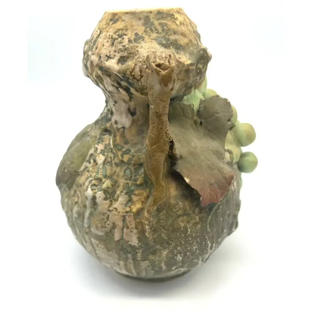 Unbranded majolica adorned